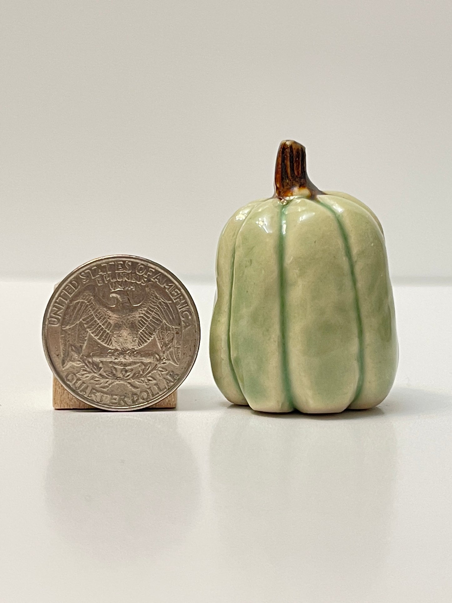 Small Pumpkin - Green - Tall