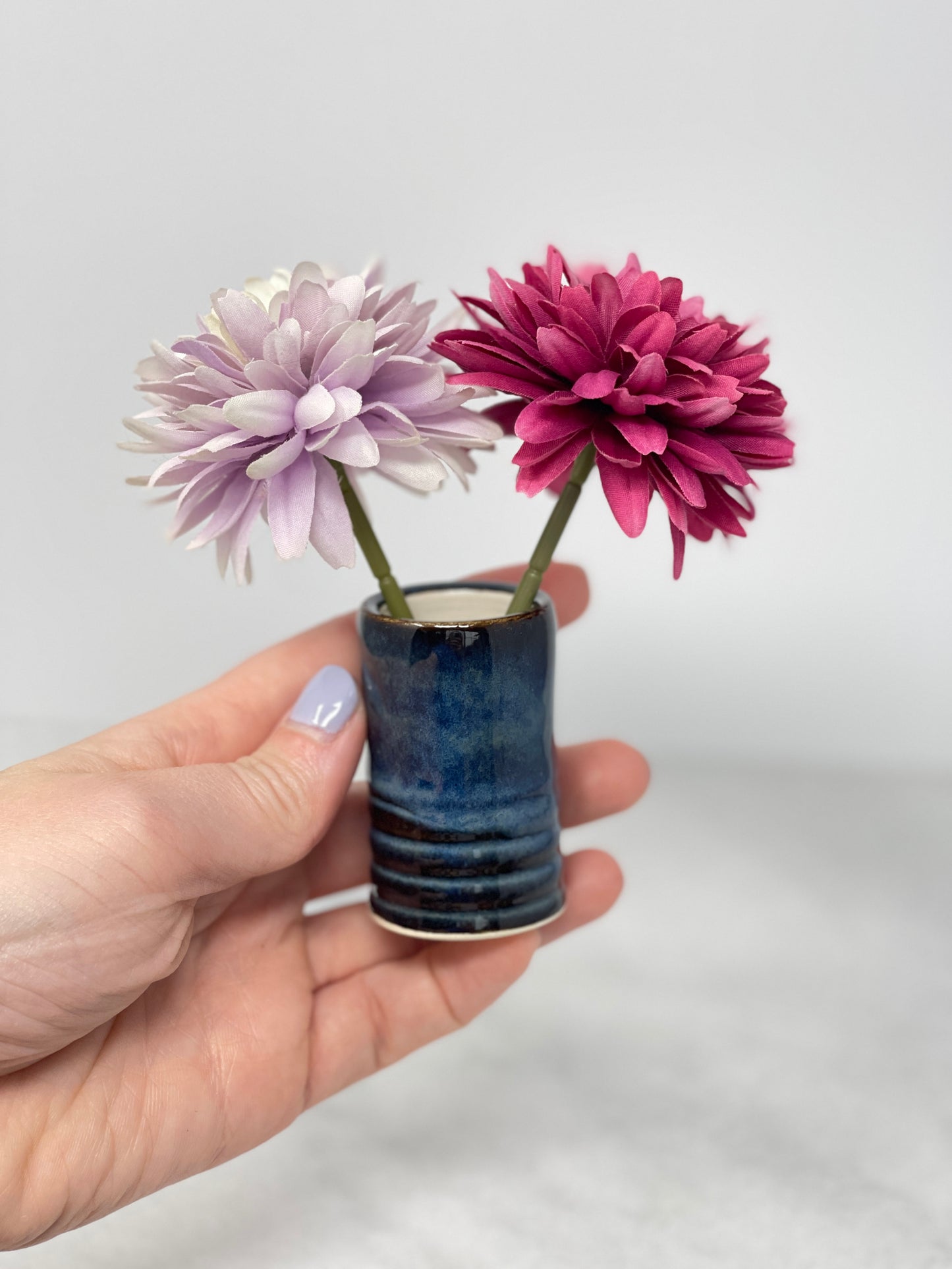 Mommy Pot - Bud Vase