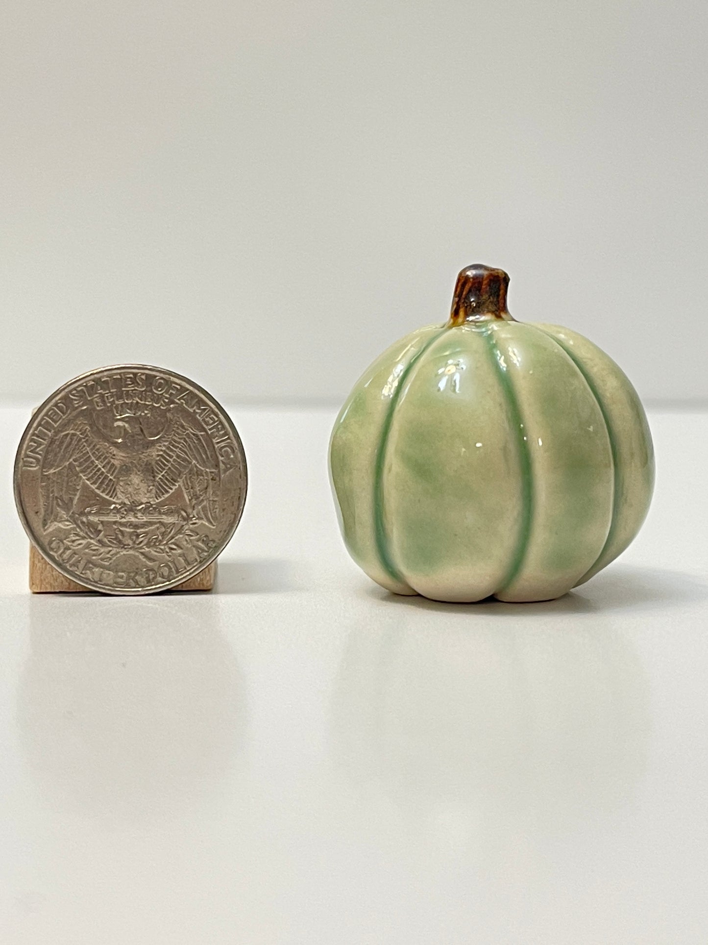 Small Pumpkin - Green - Round