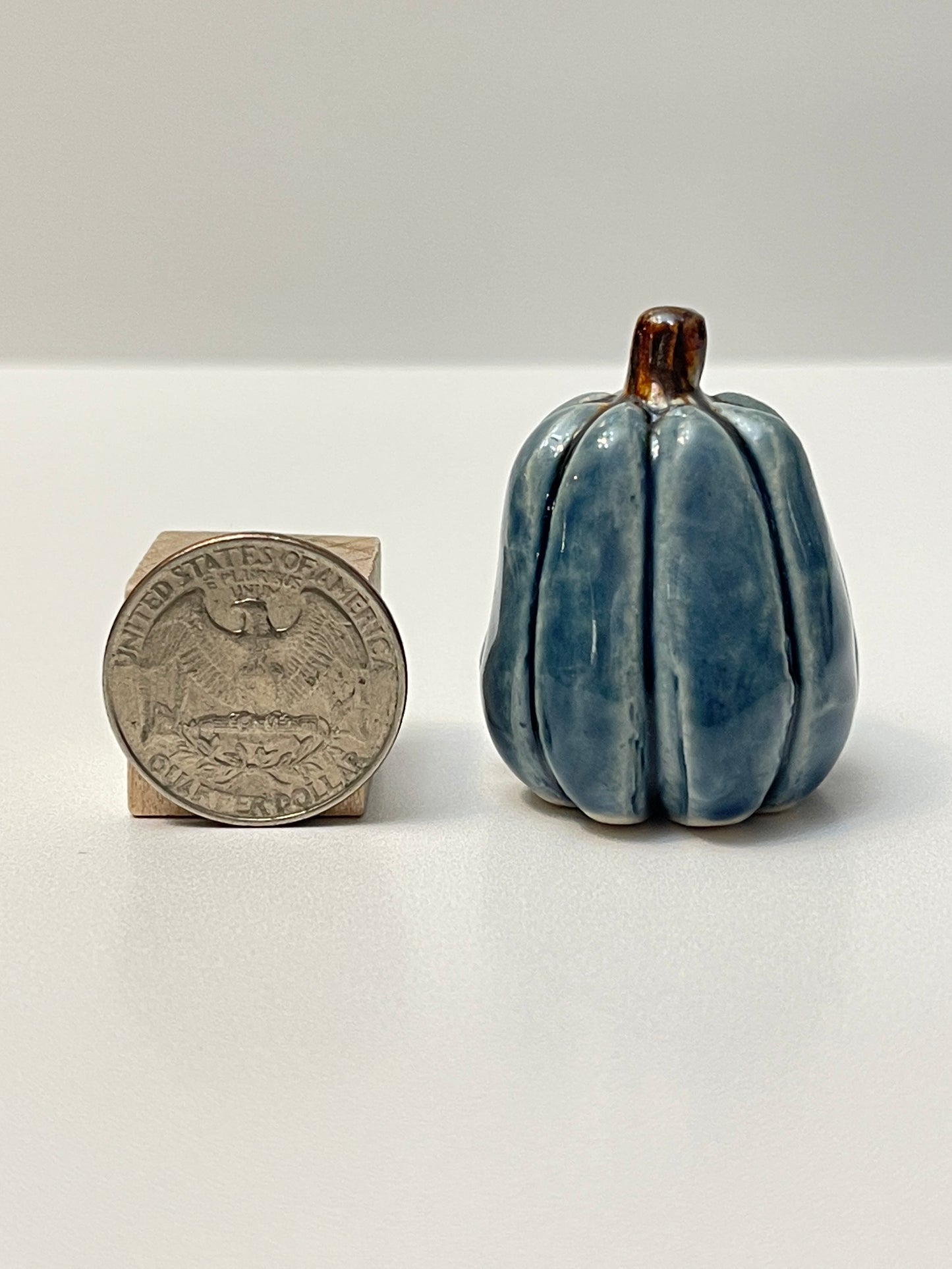 Small Pumpkin - Shiny Blue - Tall
